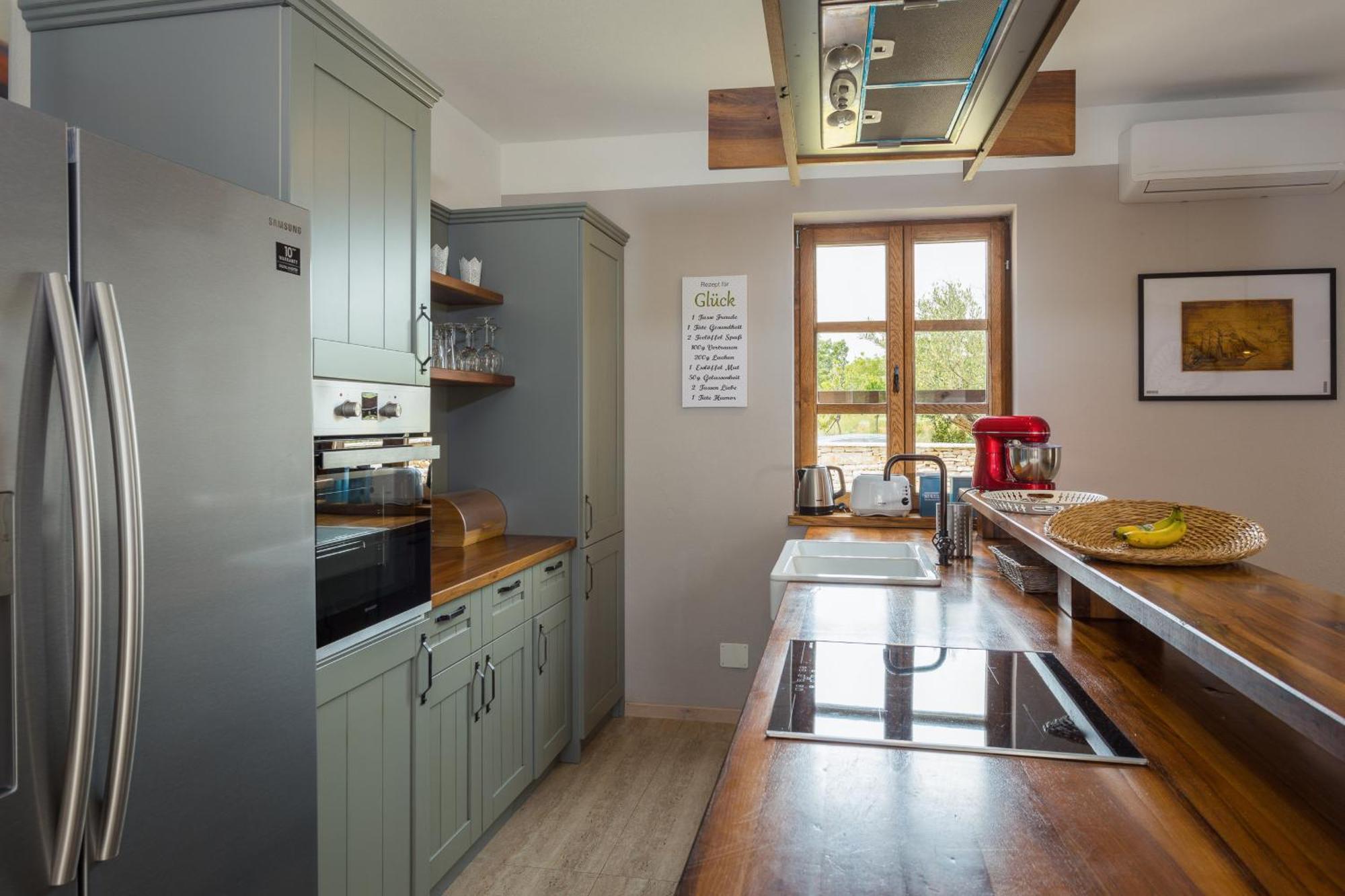 Villa Cirka In Central Istria For 14 Persons With Pool Heating & Pool Table Svetvinčenat Buitenkant foto