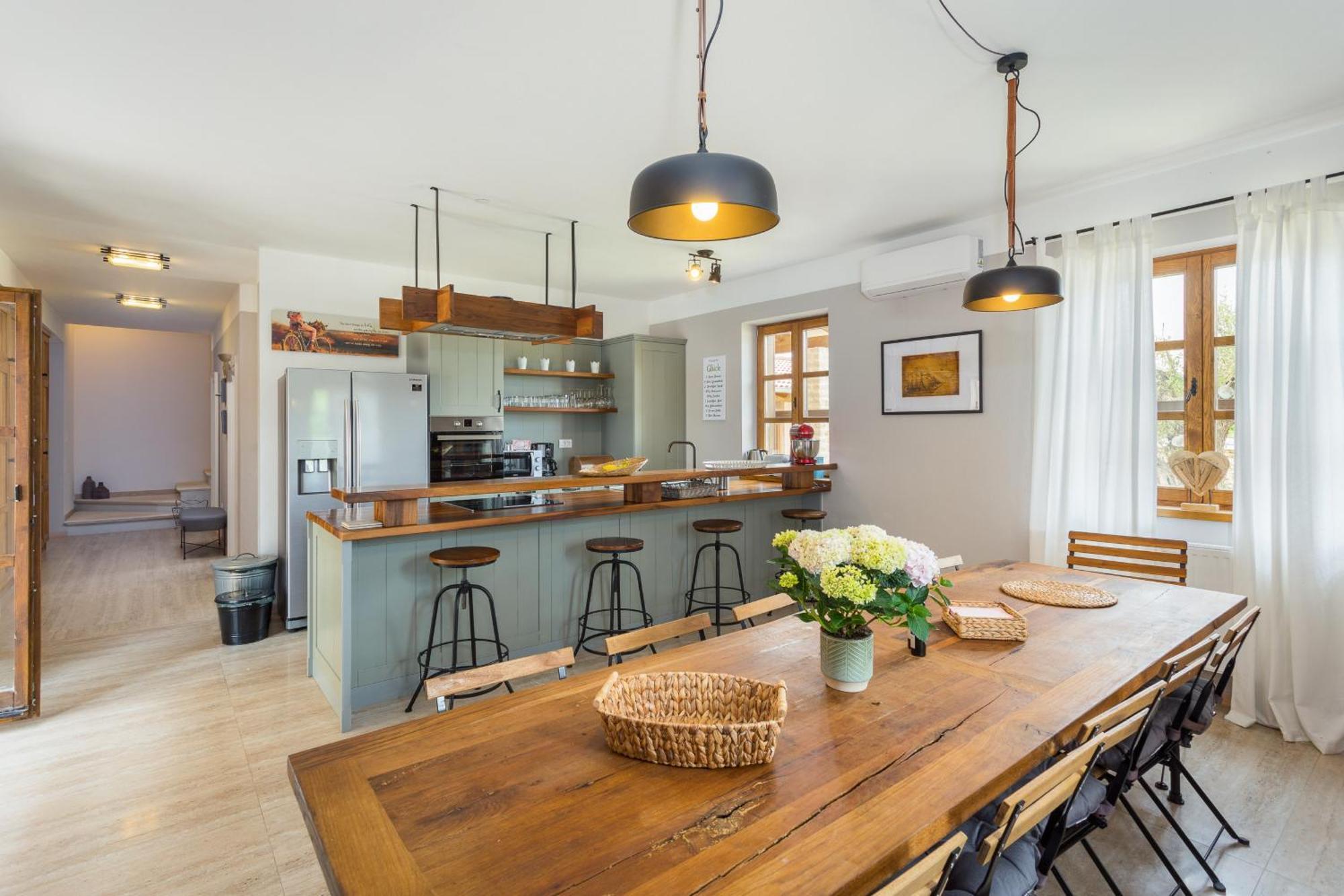 Villa Cirka In Central Istria For 14 Persons With Pool Heating & Pool Table Svetvinčenat Buitenkant foto